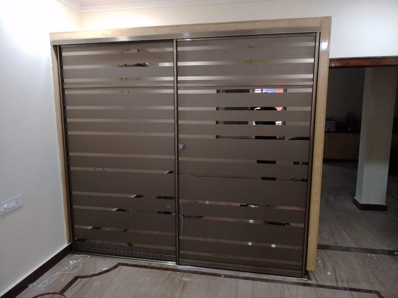 lacquer-glass-wardrobe-biggest-brand-gurgaon-glass-wardrobe-largest-dealers-manufacturers-in-gurgaon-gurugram-india